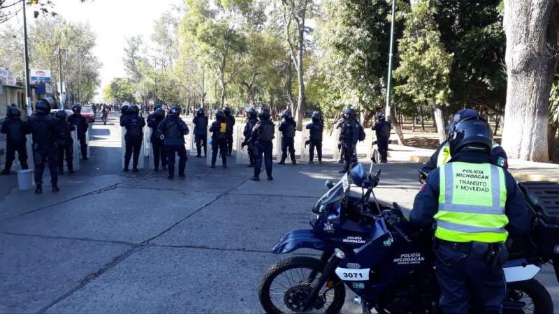 Por segundo día consecutivo, CNTE toma la Secretaría de Finanzas 