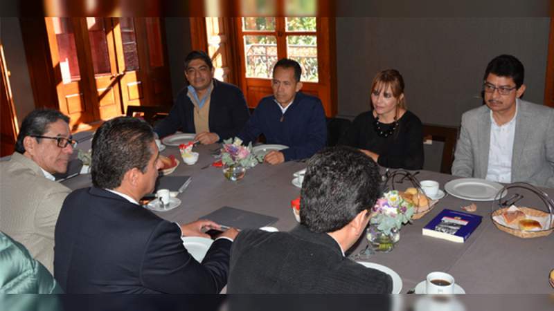 Se reúne Rector de la UMSNH con titulares de Institutos de Investigación Científica - Foto 0 