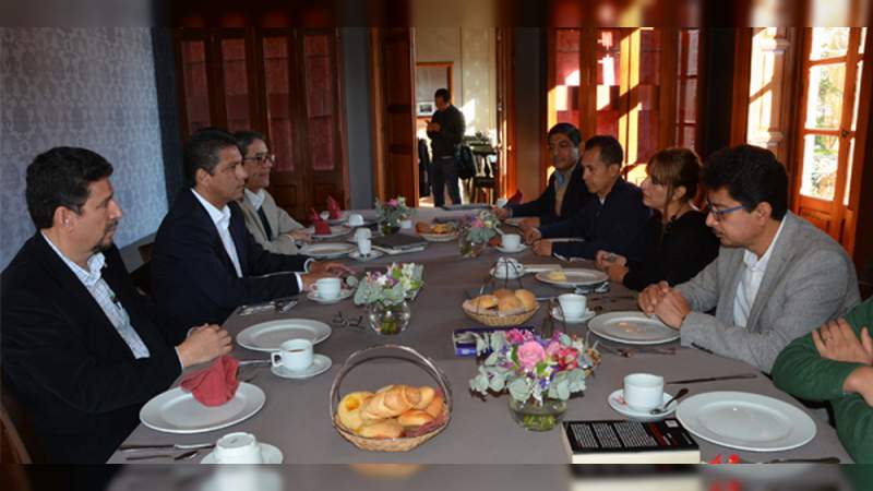 Se reúne Rector de la UMSNH con titulares de Institutos de Investigación Científica - Foto 1 