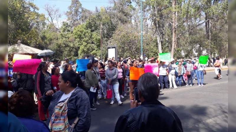 CNTE bloquea la avenida Ventura Puente por tercer día consecutivo 