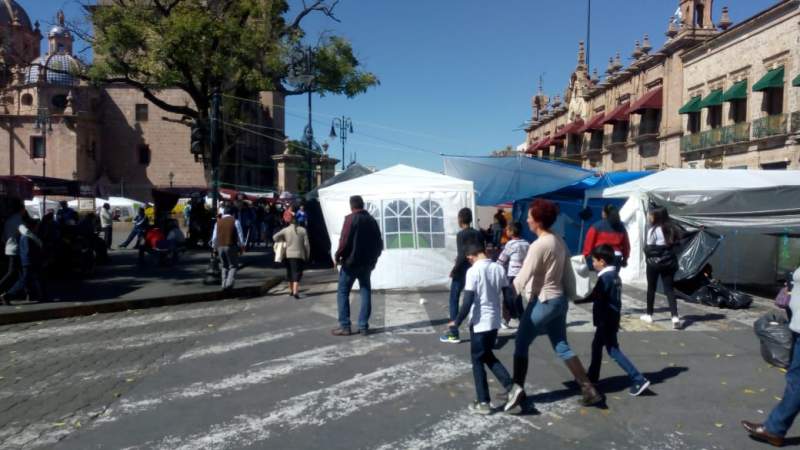 Se retiran puestos ambulantes del Centro Histórico de Morelia 