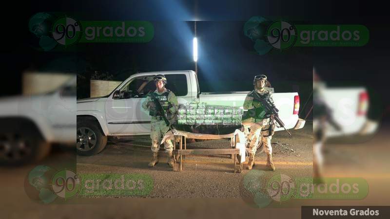 Lo detienen con 250 kilos de droga sintética en auto robado en El Rosario, Baja California 