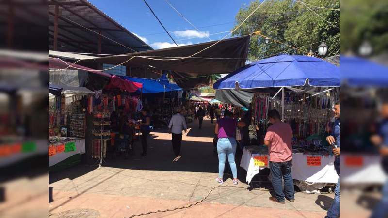 Miles de personas visitan el Santuario de Acahuato con motivo del Día de la Candelaria - Foto 1 