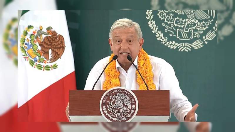 López Obrador ofrece protección y beneficios legales a quienes ayuden a esclarecer caso Ayotzinapa 
