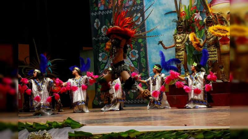 Obtiene Michoacán medallas de oro y plata con danzas tradicionales 