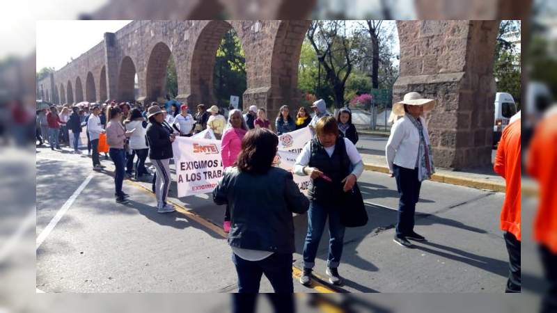 Maestros marchan este viernes en Morelia 