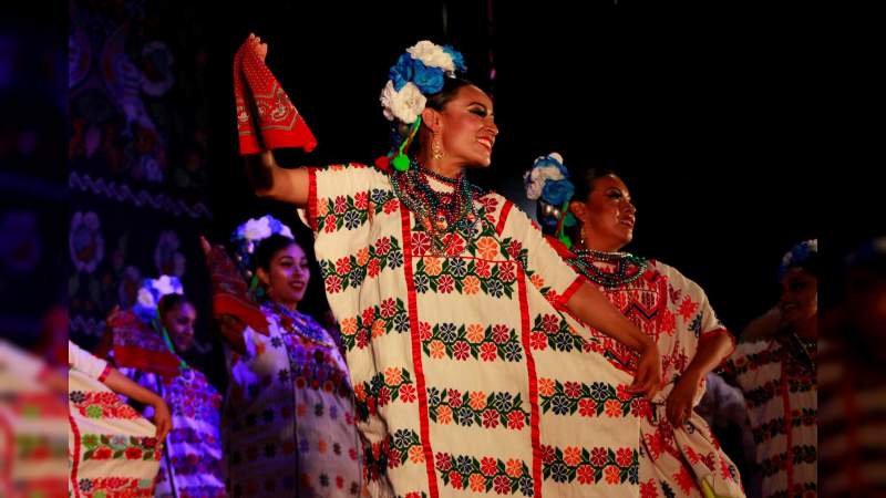 Logra medalla de bronce el ballet folclórico estatal antorchista en categoría semiprofesional 