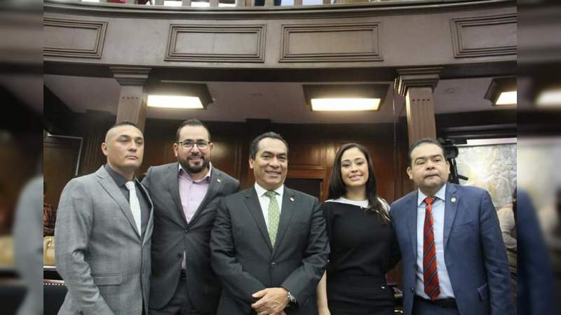 Con respaldo de Diputados del PRD se eliminan impuestos cedulares y jurídicos en Michoacán - Foto 0 