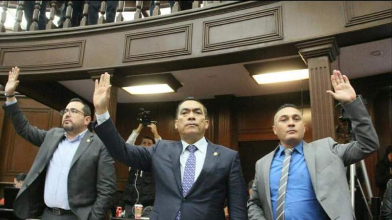 Con respaldo de Diputados del PRD se eliminan impuestos cedulares y jurídicos en Michoacán - Foto 1 