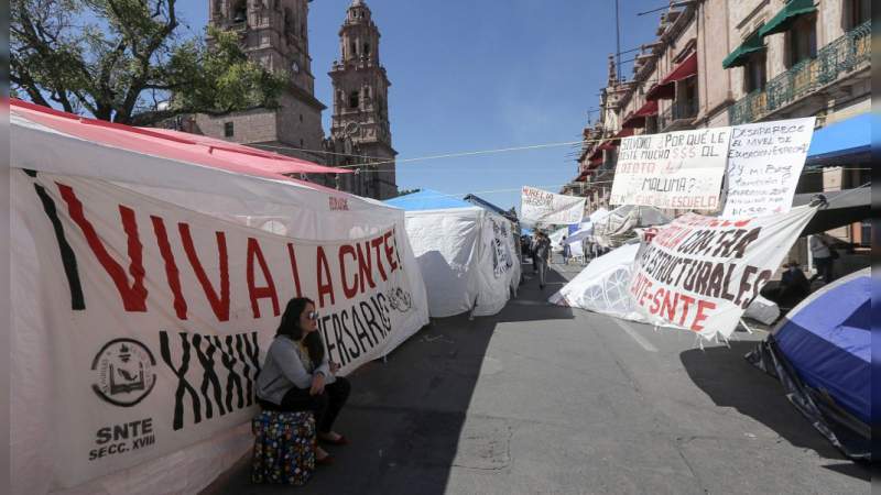 Gobierno de Michoacán sin dar solución a las demandas de la CNTE  
