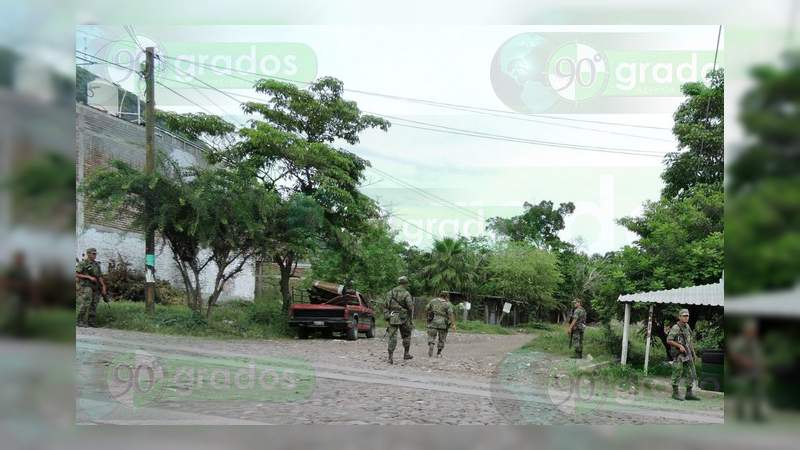 Nueva jornada de balaceras y bloqueos en Buenavista y Apatzingán - Foto 2 