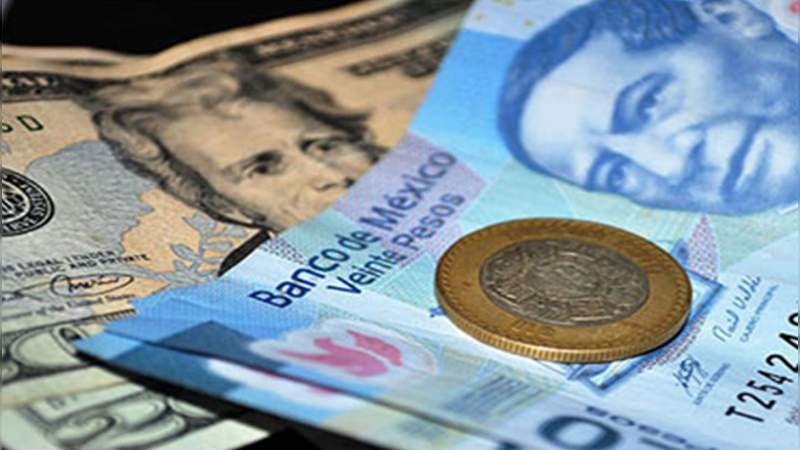 El peso cerró la semana con su mayor retroceso desde noviembre 