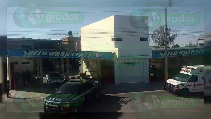 Asesinan a un hombre en un autolavado en Salamanca, Guanajuato - Foto 1 