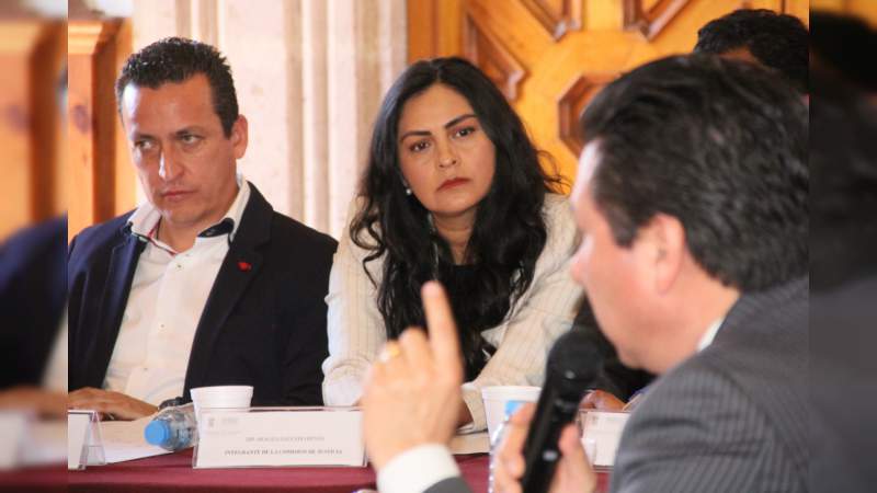 Selección de perfiles para Fiscal General, será por capacidades y conocimiento: Araceli Saucedo 