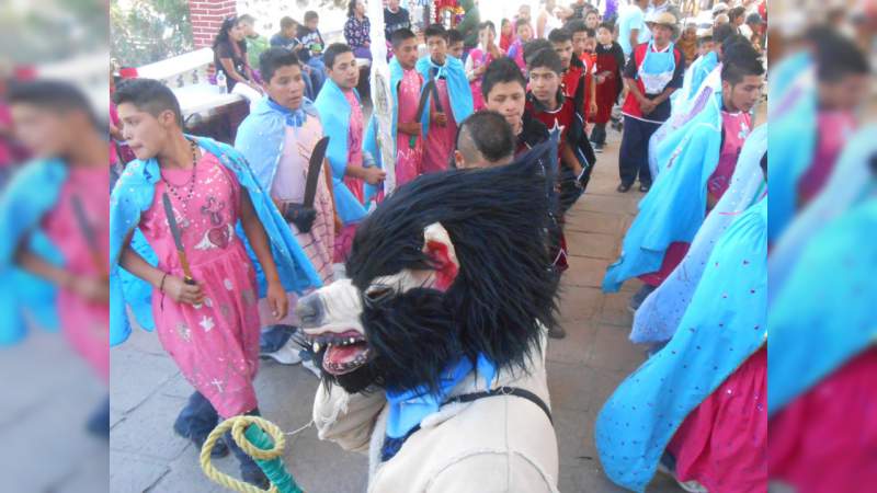 Invita Sectur al Carnaval Mazahua en la región del País de la Monarca - Foto 1 