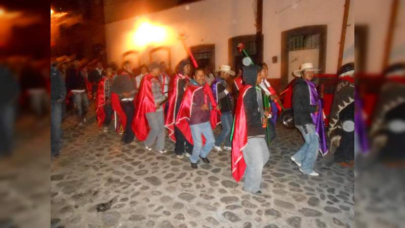 Invita Sectur al Carnaval Mazahua en la región del País de la Monarca - Foto 2 