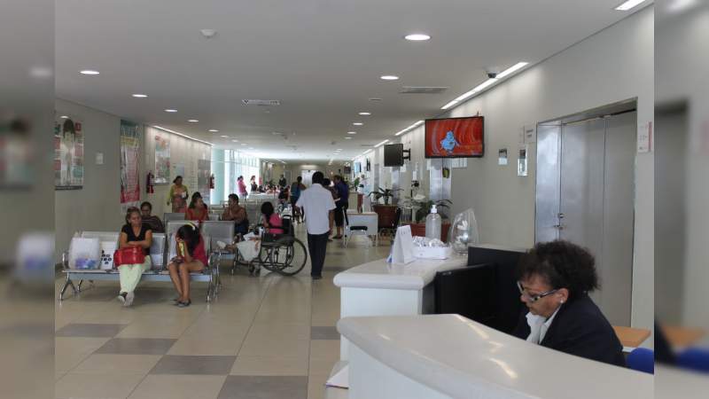 Destina Gobierno del Estado más de 53 mdp en 29 Centros de Salud de la región Apatzingán  - Foto 0 
