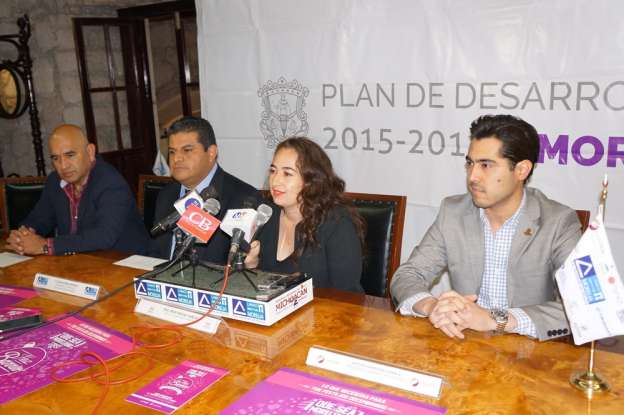 Impulsa Ayuntamiento de Morelia comercio local con bazar navideño 