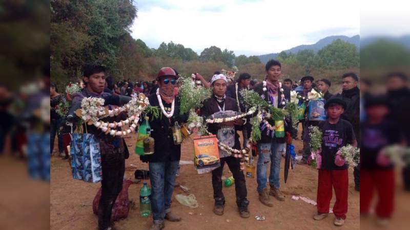 Carnaval Otomí en San Felipe de los Alzati, centenaria y colorida tradición de Michoacán - Foto 1 