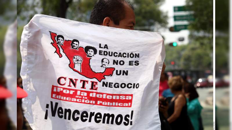 Continúa mesa de trabajo entre autoridades educativas y CNTE 