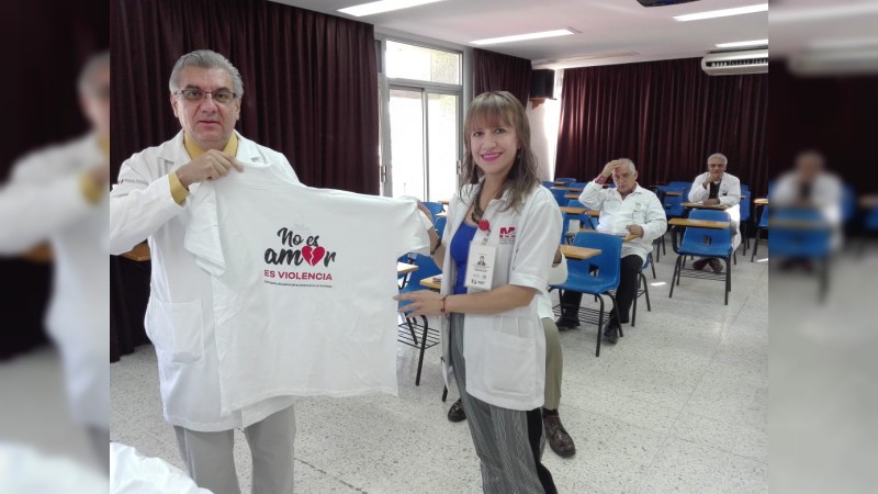 Intensa campaña “No es Amor es Violencia” En el Hospital General de Uruapan “Dr. Pedro Daniel Martínez”  - Foto 3 