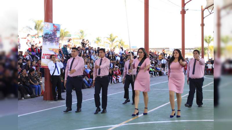 Realizan maestros antorchistas su II Concurso Estatal de Escoltas 