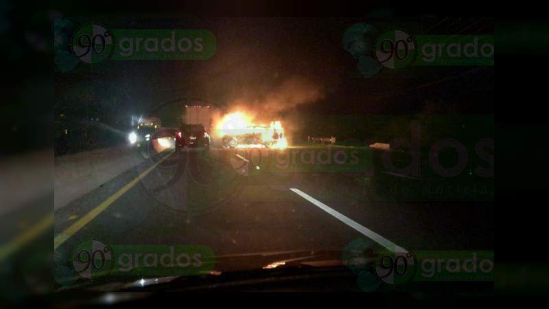 Queman vehículos y una patrulla en Guanajuato, por incursión policiaca en el bastión de “El Marro” - Foto 1 