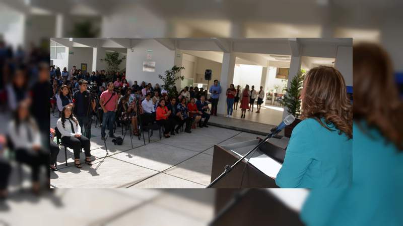 Festejan LXI aniversario de la Facultad de Salud Pública y Enfermería - Foto 1 