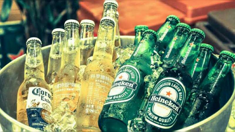 Descubren sustancias cancerígenas en cervezas Corona y Heineken 