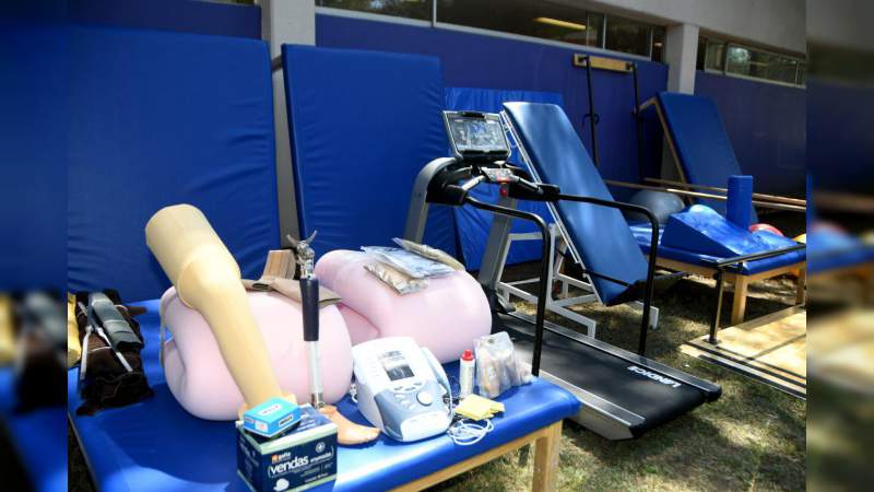 Recibe CREE Morelia equipamiento para rehabilitación - Foto 3 
