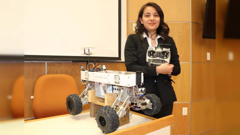Estudiante de la ENES presenta tesis de Robótica aplicada a las Geociencias - Foto 1 