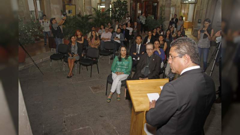 Entrega acreditación a la Licenciatura en Lengua y Literatura Hispánicas de la UMSNH - Foto 2 
