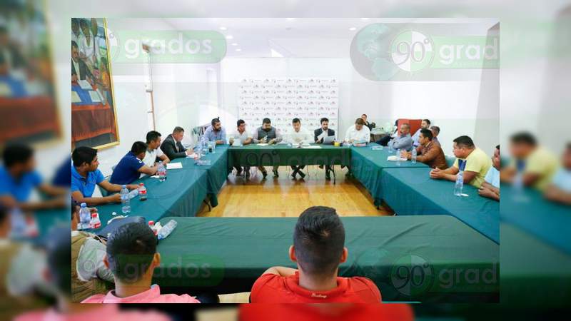 Liberan la carretera Lázaro Cárdenas – Manzanillo tras acuerdos entre Gobierno y habitantes de Aquila  - Foto 0 