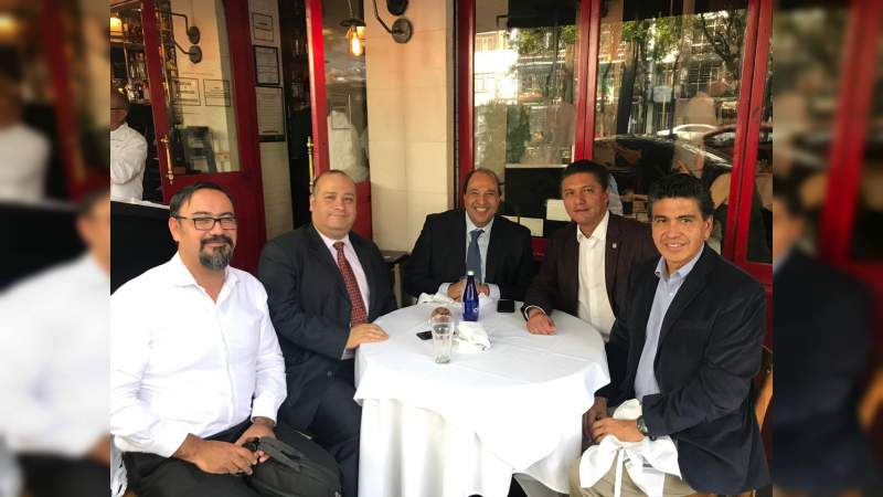 Se establecen vínculos entre la UMSNH y Presidencia de la República 