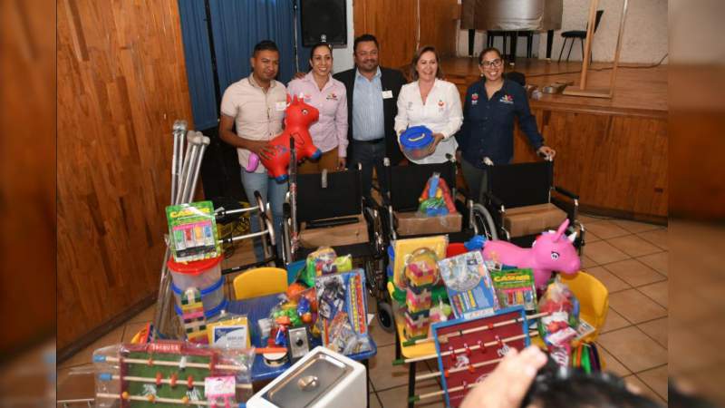 Entrega DIF Michoacán apoyos asistenciales en la Meseta Purépecha - Foto 0 