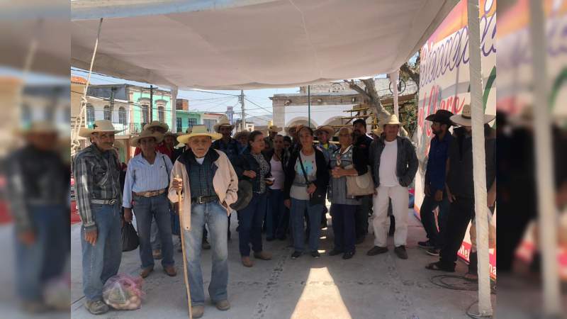 Campesinos de Charo piden atención a su demanda de fertilizante 