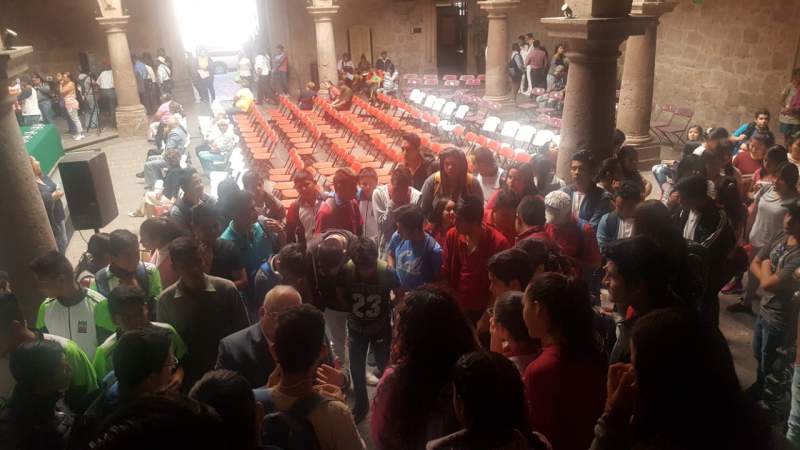 Funcionarios desentienden compromiso con estudiantes - Foto 0 