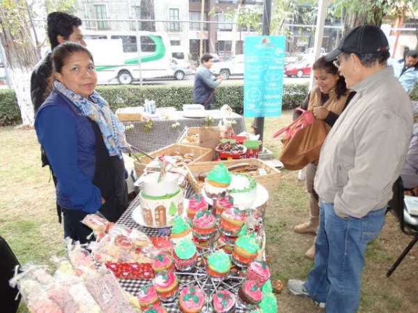 Ofrece Bazar Navideño "Haz Barrio"  todo para celebrar las fiestas decembrinas - Foto 1 