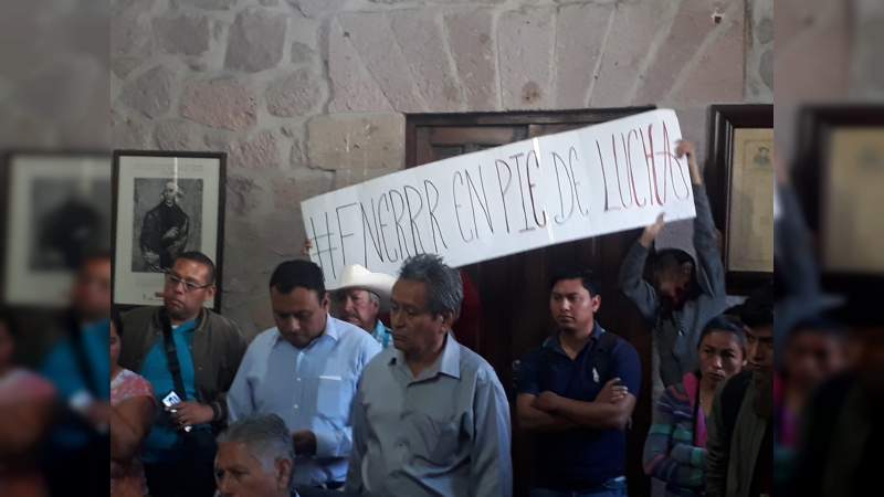 Sin respuestas benéficas para los estudiantes michoacanos - Foto 2 