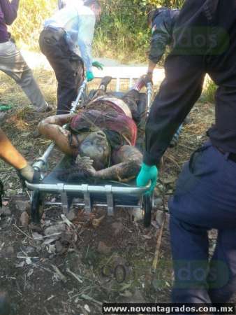 Hallan cadáver de mujer en brecha de Tocumbo, Michoacán - Foto 3 