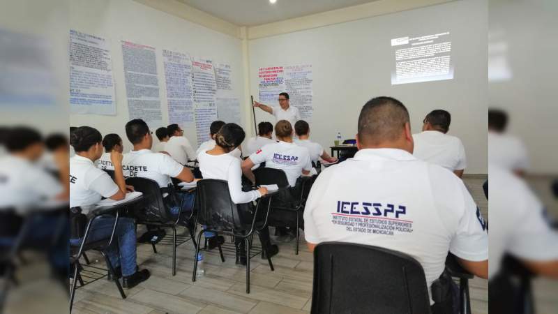 Continúa IEESSPP instrucción de formación inicial en el municipio de Uruapan. 
