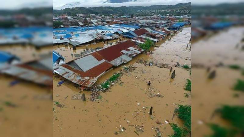 Inundaciones en Indonesia dejan 61 muertos