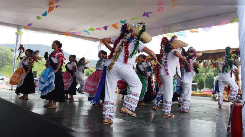 Destacada afluencia de visitantes en el Festival de la Gastronomía Michoacana - Foto 1 