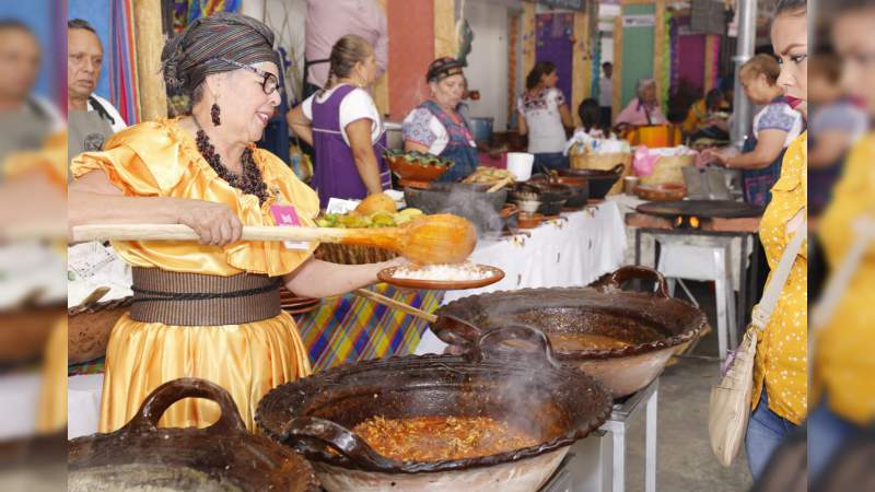 Gastronomía, distintivo que engrandece la riqueza turística de Michoacán  - Foto 1 