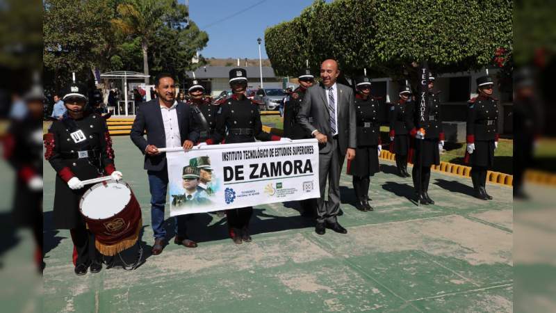 Frutis Solis reconoce a los alumnos del ITESZ - Foto 3 