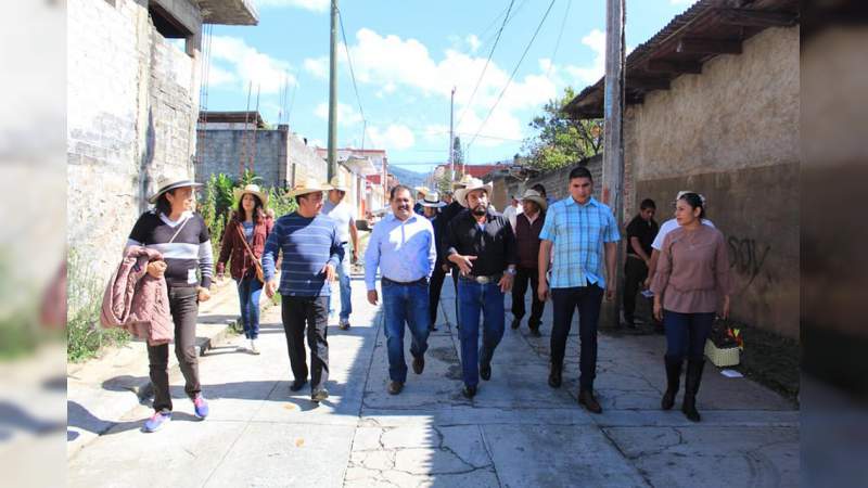 Pone en marcha Lupillo Aguilera Caravanas  de la Salud en el Distrito de Pátzcuaro - Foto 0 