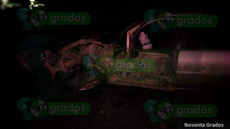 Se registra carambola de tres vehículos en la Huetamo - Zitácuaro, en Michoacán  