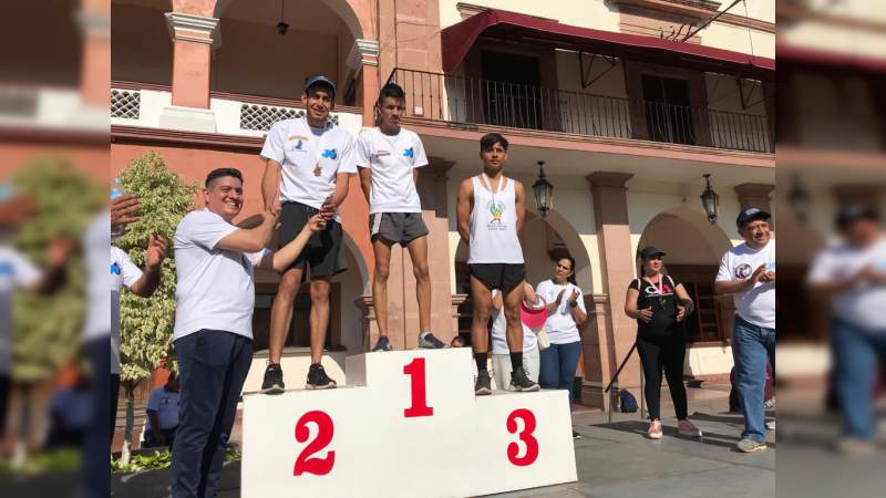 Con éxito se llevo a cabo la Carrera por el Agua 2019 en Apatzingán, Michoacán  - Foto 1 