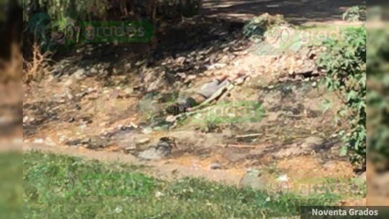 Hallan asesinada a mujer en terracería en Celaya, Guanajuato  