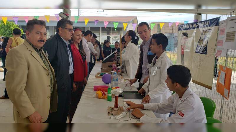 Realizan la Feria de la Ciencia 2019 en escuela Antorchista 